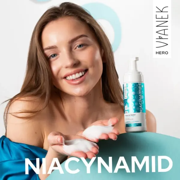 VIANEK HERO Pianka do mycia twarzy z niacynamidem – zdjęcie 2